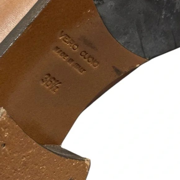 Saks Fifth Avenue 10022 Shoe Tan Leather Riding Boots
Size 36.5 - Picture 5 of 9